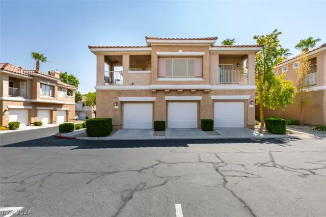 MLS: 2603562 Condo For Sale