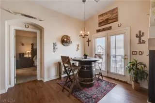 Photo #5: 2603581 Listing 