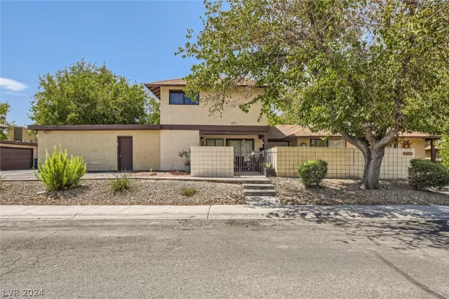 MLS: 2603591 Condo For Sale