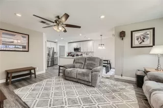 Photo #4: 2603591 Listing 