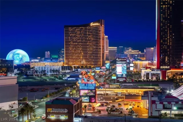 MLS: 2603592 Condo For Sale