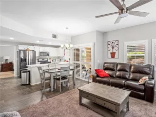 Photo #2: 2603600 Listing