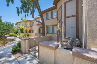 Photo #1: 2603601 Listing