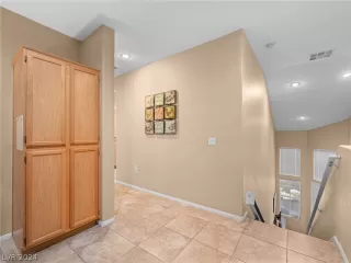 Photo #6: 2603601 Listing