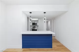 Photo #4: 2603609 Listing