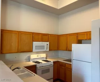 Photo #2: 2603664 Listing