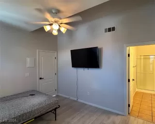 Photo #3: 2603664 Listing