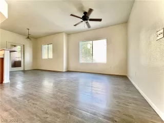 Photo #1: 2603667 Listing