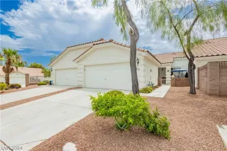 Photo #2: 2603768 Listing