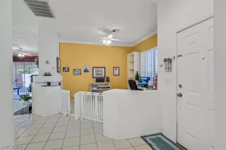 Photo #2: 2603776 Listing