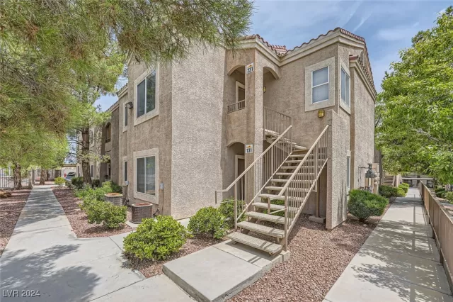 MLS: 2603824 Condo For Sale