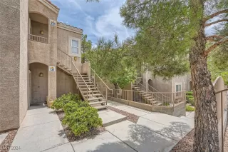 Photo #1: 2603824 Listing 