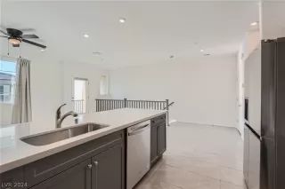 Photo #4: 2603834 Listing 