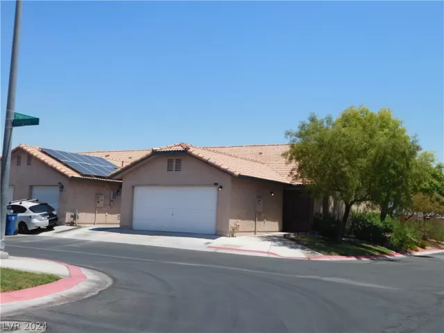 MLS: 2603841 Condo For Sale