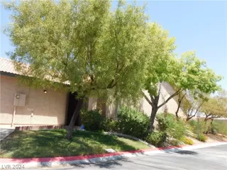 Photo #1: 2603841 Listing