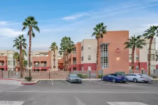 Photo #1: 2603878 Listing 