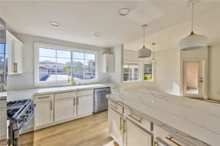 Photo #4: 2603880 Listing 