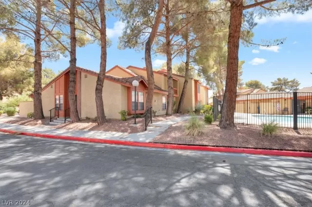 MLS: 2603884 Condo For Sale