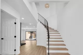 Photo #2: 2603884 Listing 