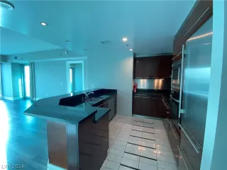 Photo #6: 2603890 Listing 