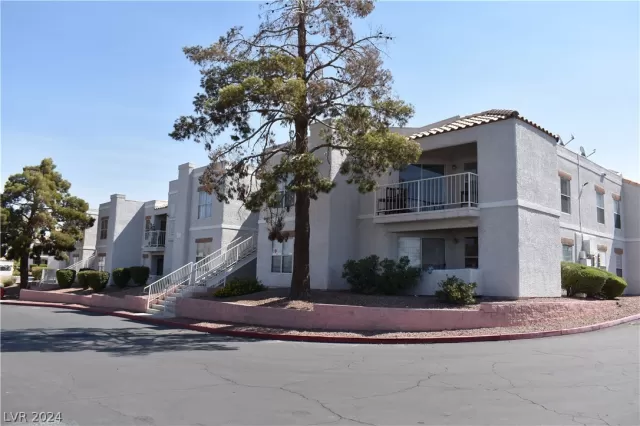 MLS: 2603891 Condo For Sale