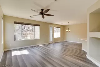 Photo #4: 2603900 Listing 