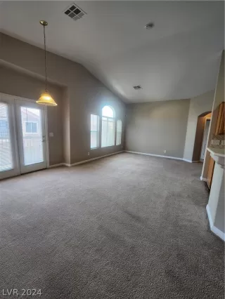 Photo #6: 2603920 Listing 
