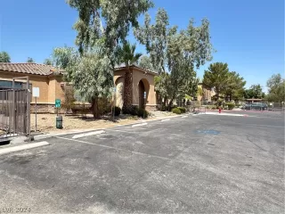 Photo #3: 2603925 Listing 