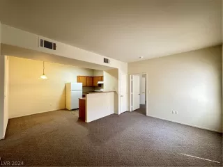 Photo #4: 2603925 Listing 