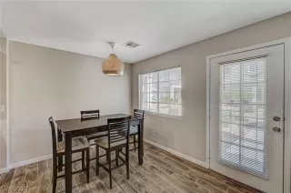 Photo #6: 2603929 Listing