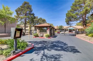 Photo #4: 2603930 Listing 