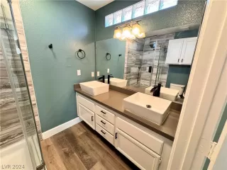 Photo #5: 2603951 Listing 