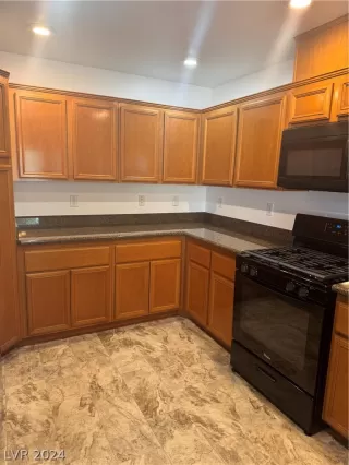 Photo #6: 2604016 Listing 