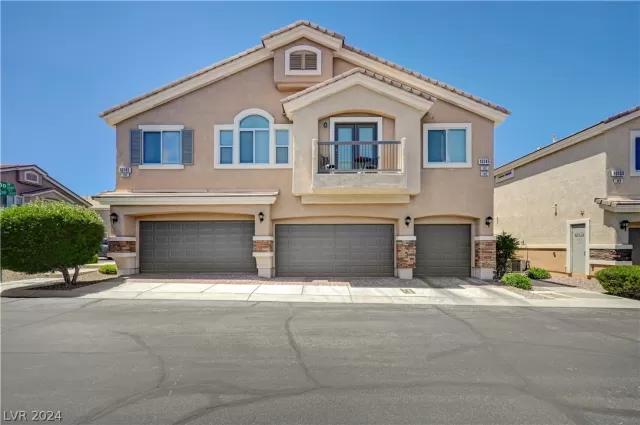 MLS: 2604027 Condo For Sale