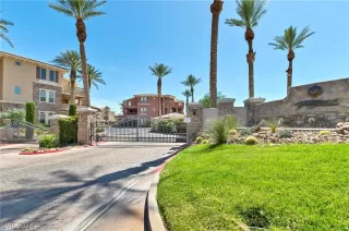 Photo #2: 2604059 Listing 