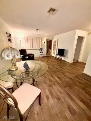 Photo #1: 2604099 Listing