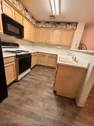 Photo #4: 2604099 Listing