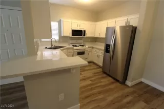 Photo #4: 2604106 Listing 