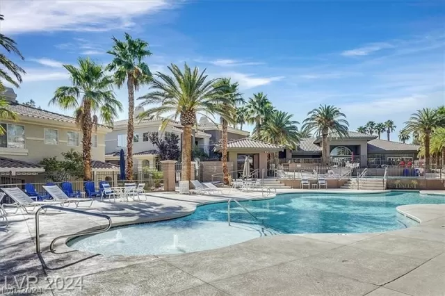 MLS: 2604125 Condo For Sale