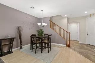 Photo #3: 2604129 Listing