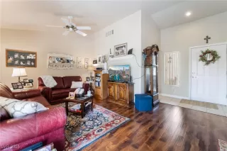 Photo #3: 2604131 Listing 