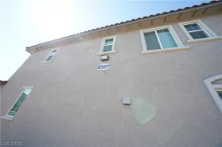 Photo #1: 2604150 Listing 