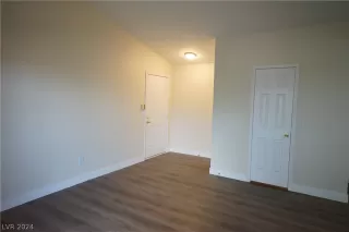 Photo #4: 2604151 Listing 