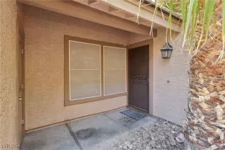 Photo #5: 2604152 Listing