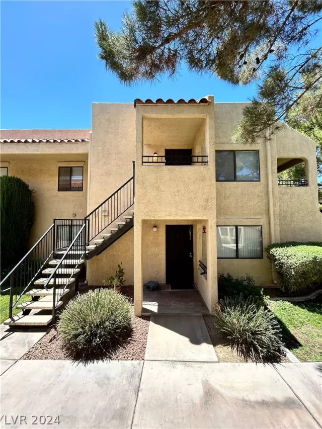 MLS: 2604178 Condo For Sale