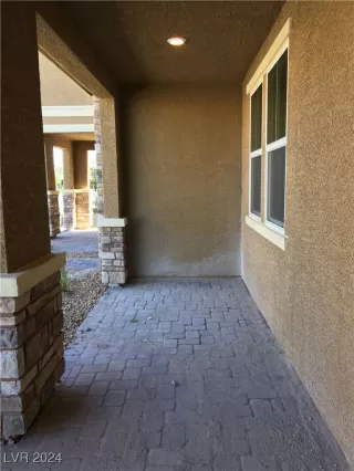 Photo #1: 2604180 Listing 