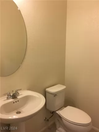 Photo #4: 2604180 Listing 