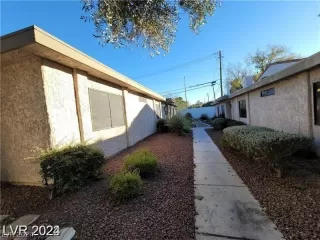 Photo #5: 2604208 Listing