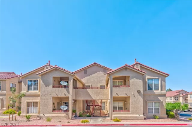 MLS: 2604226 Condo For Sale