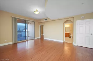 Photo #1: 2604249 Listing 